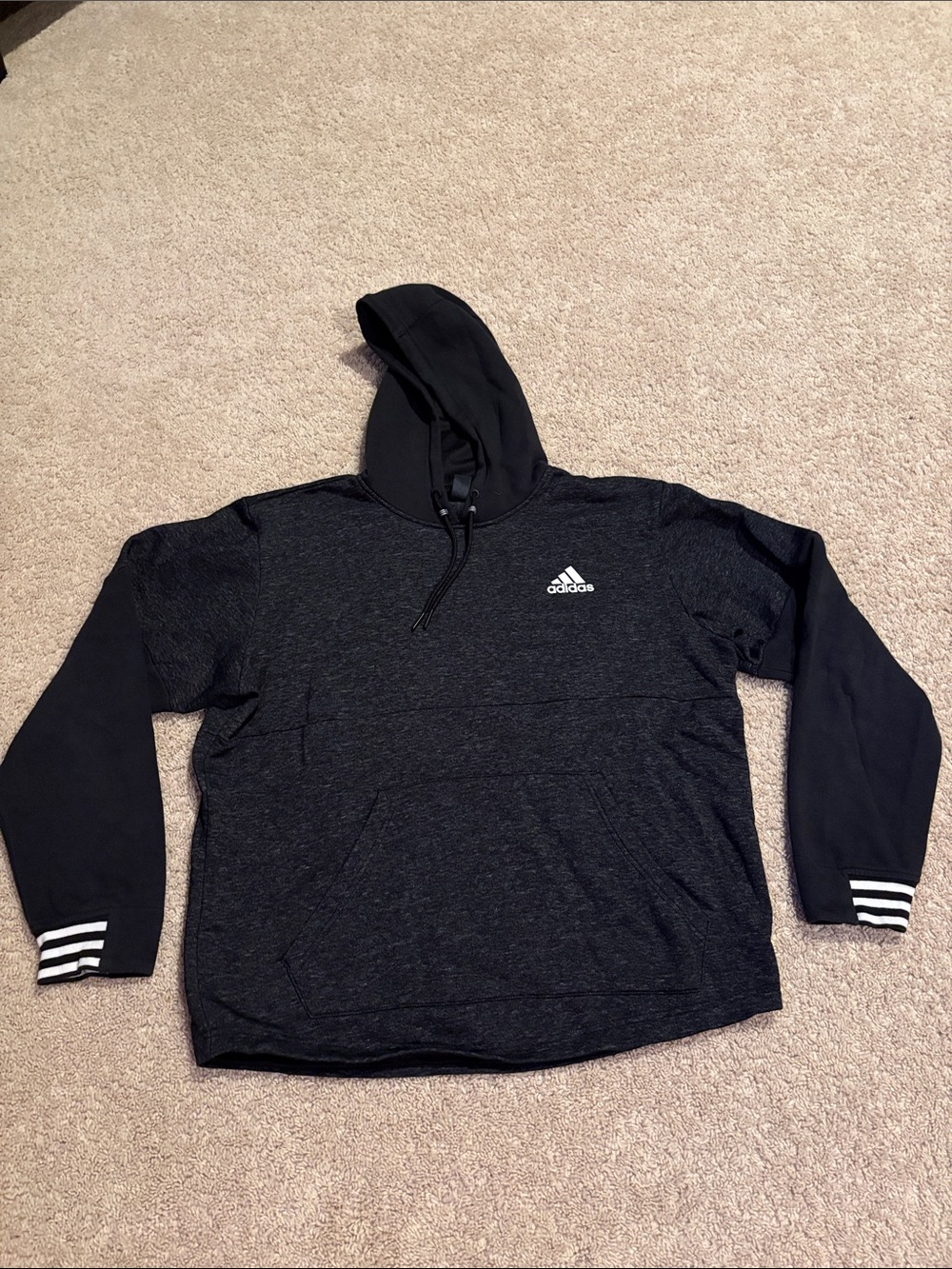 EUC- Men’s Adidas Black Hooded Pullover with Logo